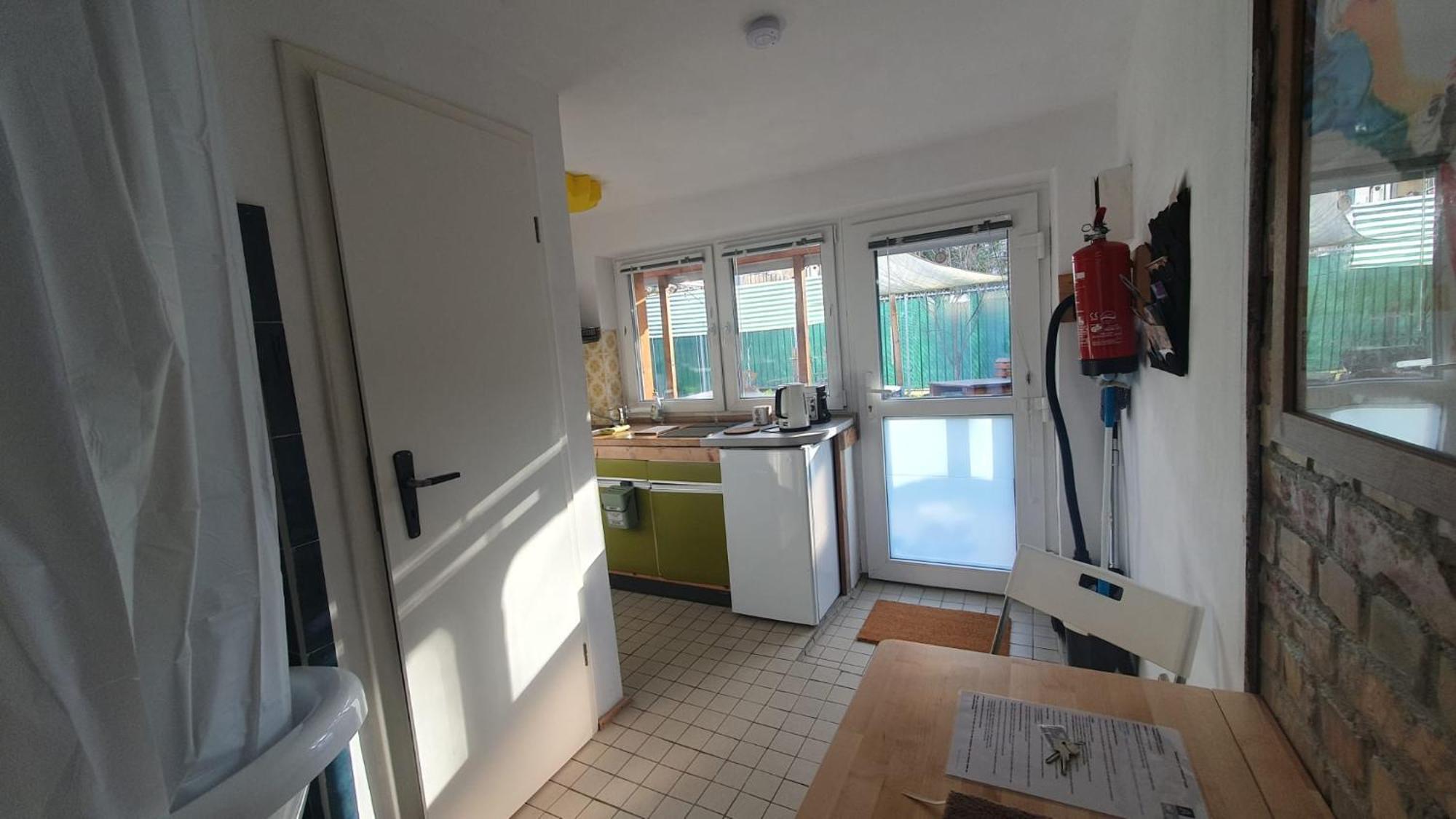 Squat Deluxe Berlin, The Hostel ภายนอก รูปภาพ
